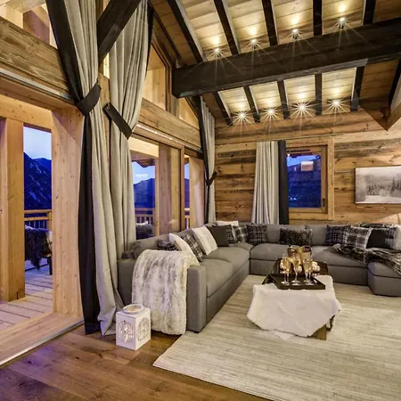 Opulent Chalet Retreat In Jacuzzi בקתה דאבוס